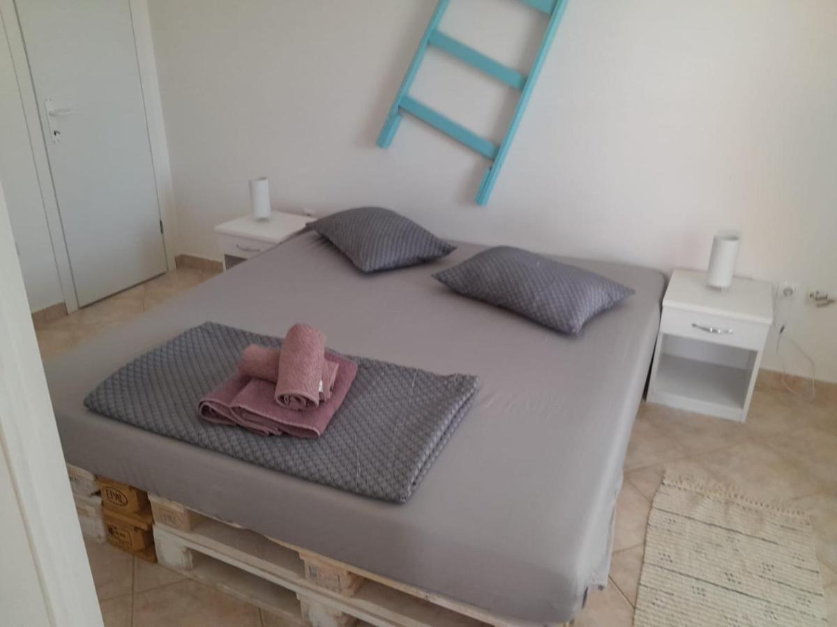 Apartmani Aneri Vir Exterior photo